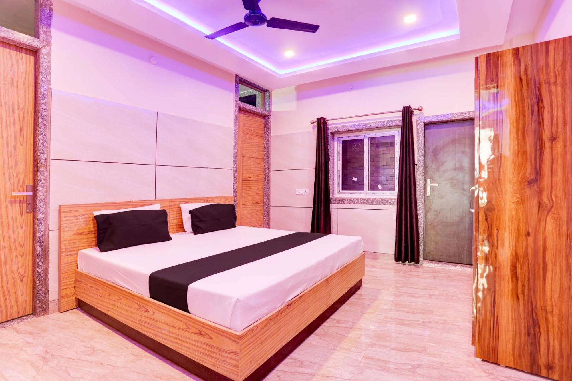 Hotel O 7 Lucknow Esterno foto