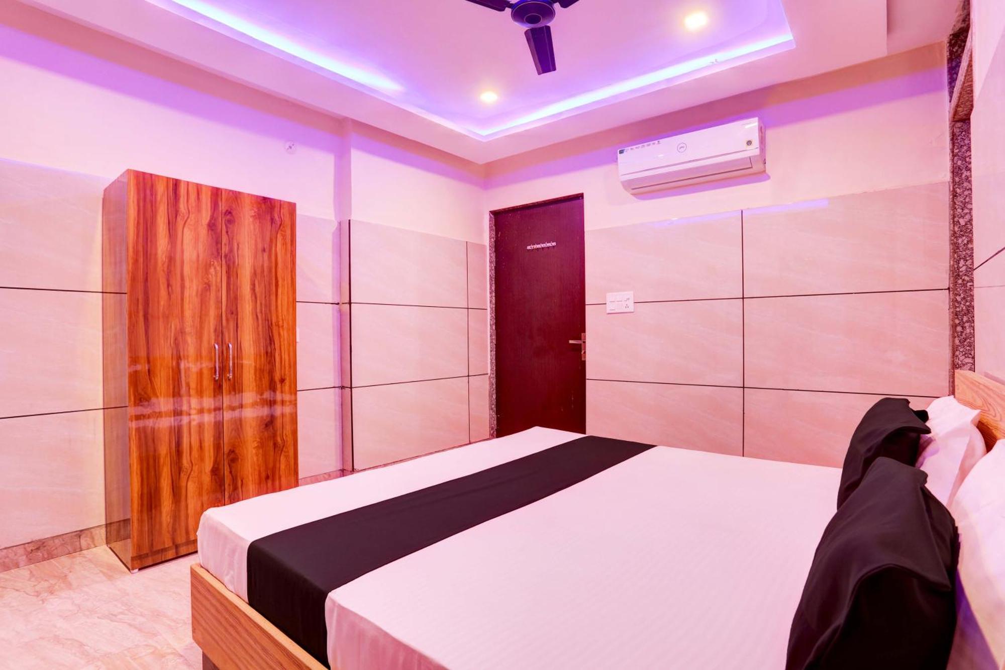 Hotel O 7 Lucknow Esterno foto