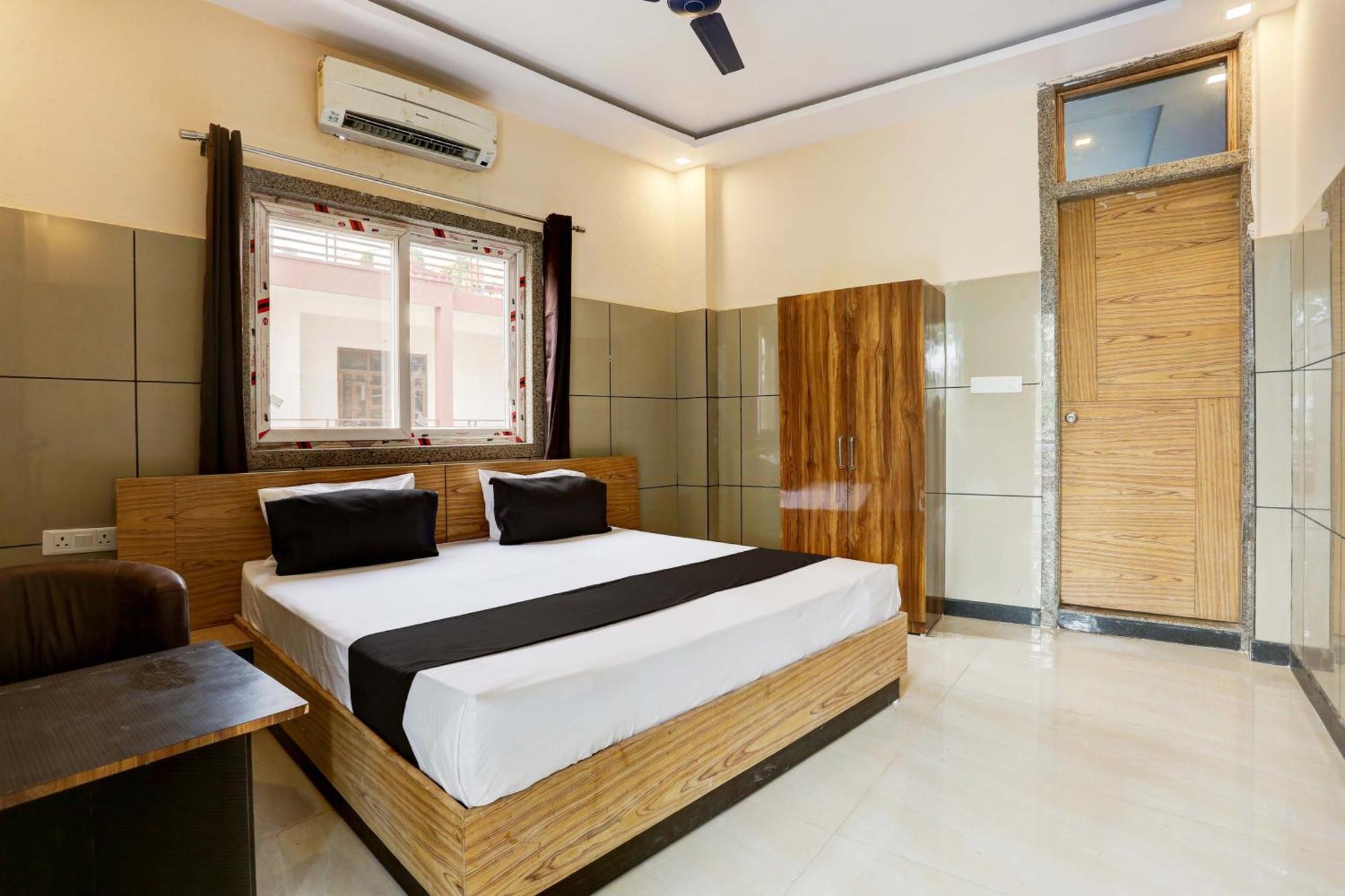 Hotel O 7 Lucknow Esterno foto